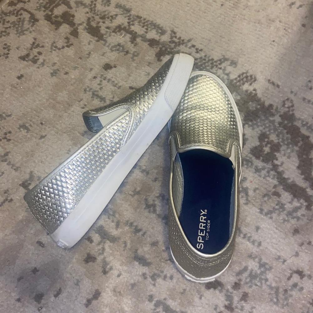 Silver Sperrys